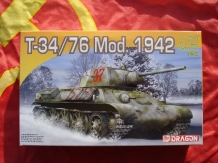 images/productimages/small/T-34.76 Mod.1942 Dragon 7266 doos 1;72.jpg